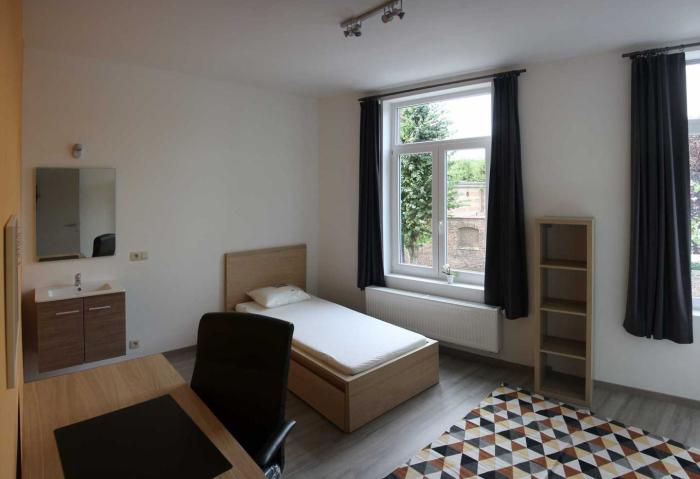 Kot 40 m² à Mons