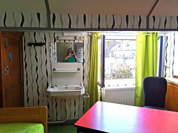 Kot bij bewoner