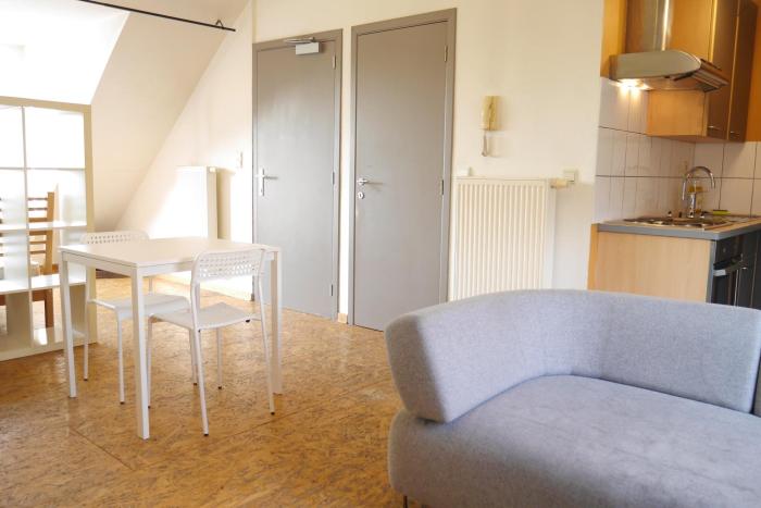 Studio 30 m² in Mons