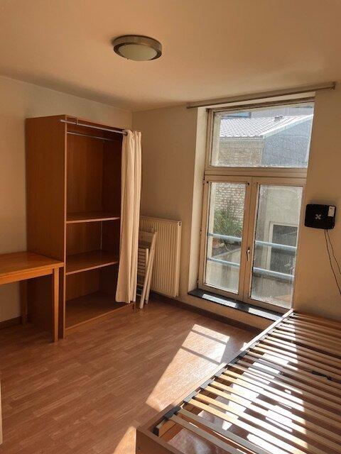 Kot 12 m² à Mons