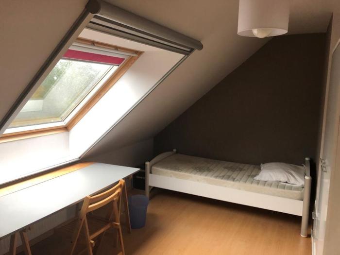 chambre avec bureau (2ème niveau)