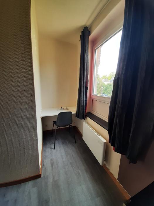 Chambre coin bureau