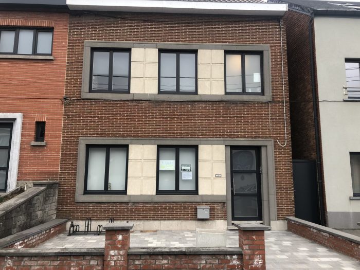 Studio 55 m² à Mons