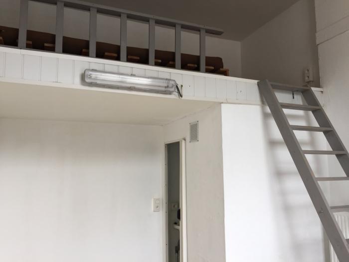Kot A mezzanine