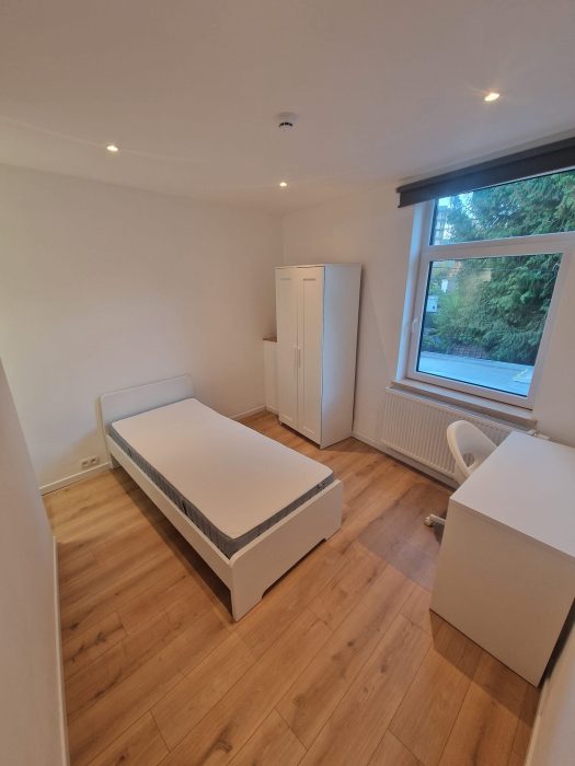 Shared housing 90 m² in Mons