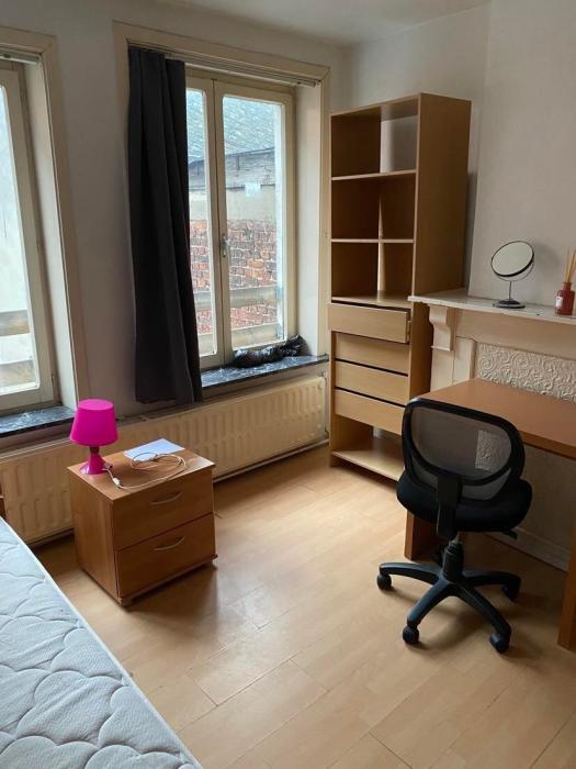 Kot 17 m² à Mons