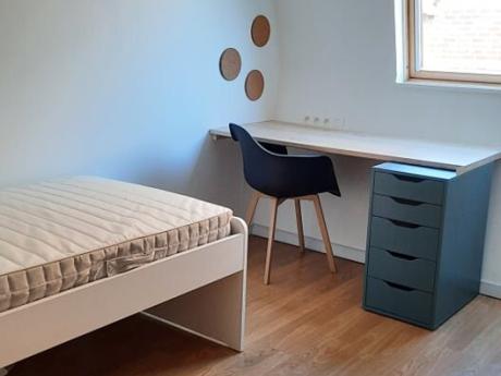 Kot 12 m² à Mons