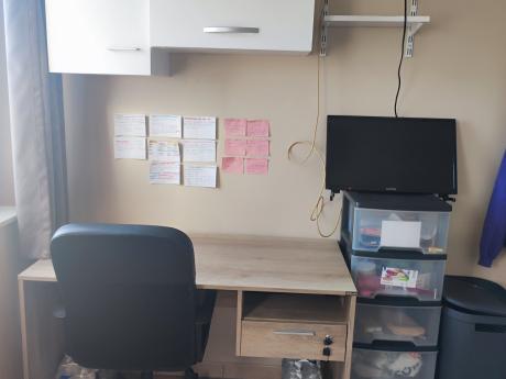 Room in owner's house 12 m² in Mons