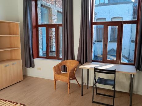 Studio 58 m² à Mons