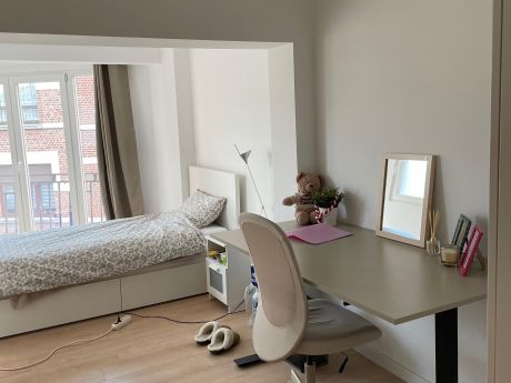 Shared housing 260 m² in Mons
