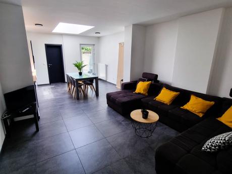 Shared housing 180 m² in Mons